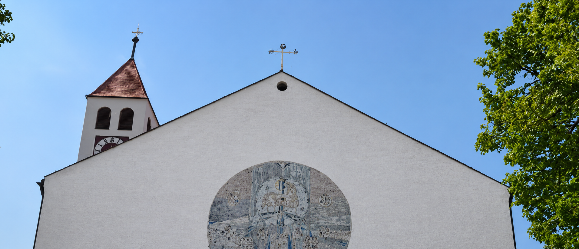 Außenansicht der Pfarrkirche Sankt Martin