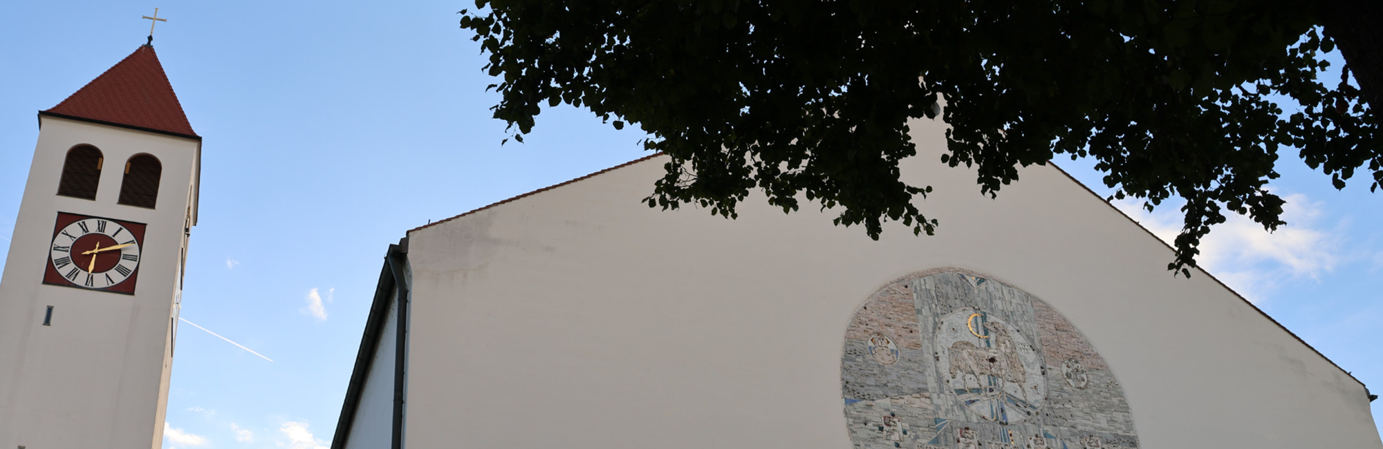 Außenansicht der Pfarrkirche Sankt Martin